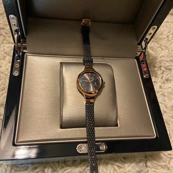 Emporio Armani womens watch - Picture 5 of 7